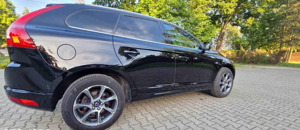 Volvo XC 60 cena 66000 przebieg: 254155, rok produkcji 2015 z Warszawa małe 529